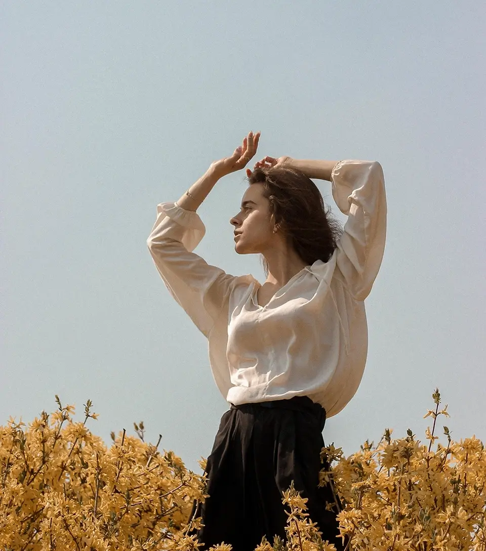 Frau in einem Feld