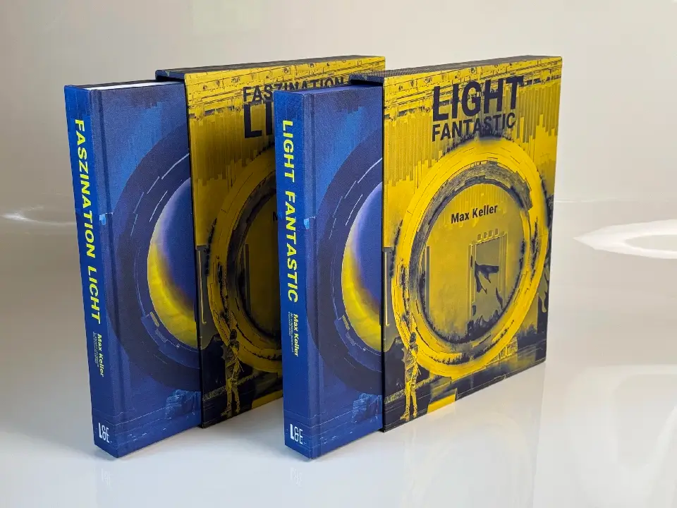 Der Bildband Faszination Licht als Hardcover mit Schuber